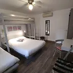 Cit'hotel Le Cheval Blanc, Centre Cognac