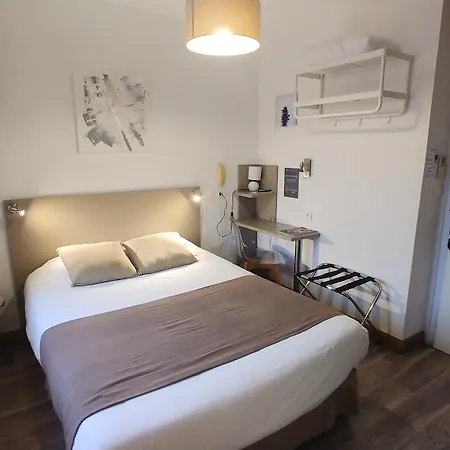 Le Cheval Blanc, Centre 3* Κονιάκ