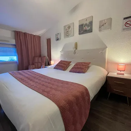 Cit'hotel Le Cheval Blanc 3* Cognac