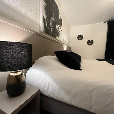 Hotel Le Cheval Blanc, Centre