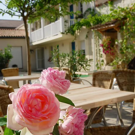 Le Cheval Blanc, Centre 3* Cognac