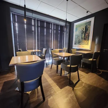 Cit'hotel Le Cheval Blanc Hotel Cognac