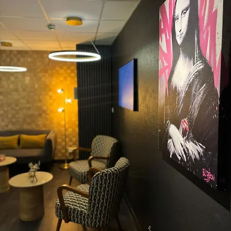 Cit'hotel Le Cheval Blanc, Centre Hotel