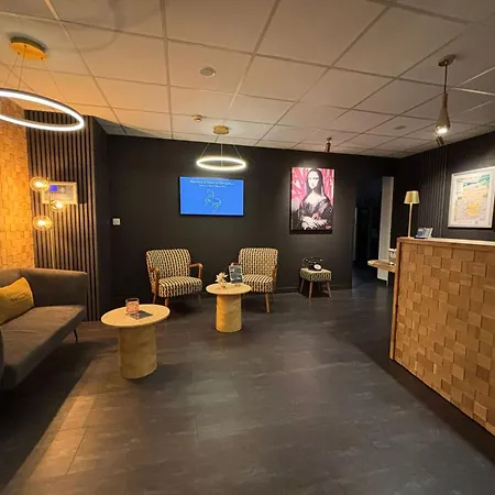 Ξενοδοχείο Le Cheval Blanc, Centre 3*