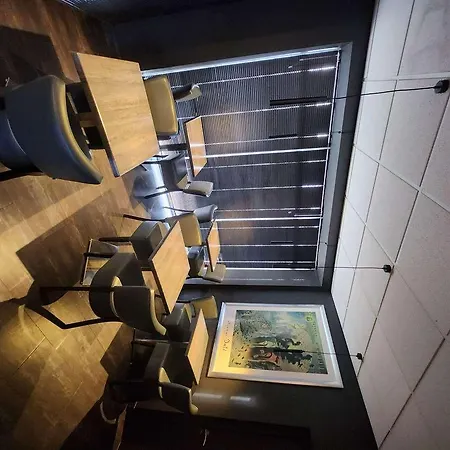Le Cheval Blanc, Centre 3* Κονιάκ