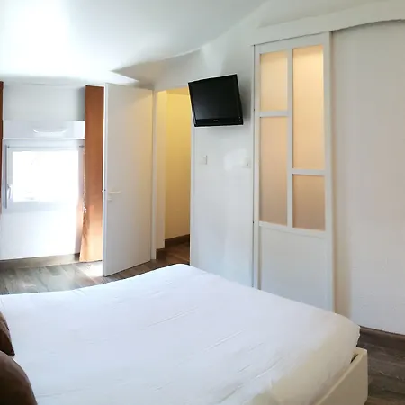 Cit'hotel Le Cheval Blanc, Centre 3*