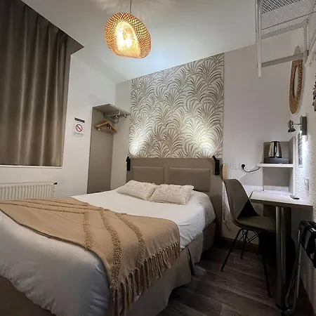 Hotel Cit'hotel Le Cheval Blanc, Centre