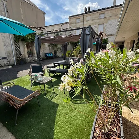 Cit'hotel Le Cheval Blanc, Centre Hotel 3*