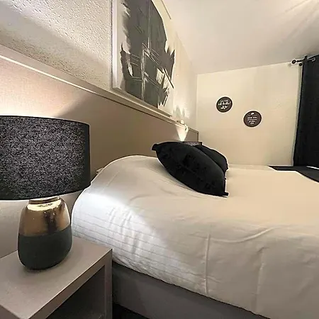 Le Cheval Blanc, Centre Hotel Cognac